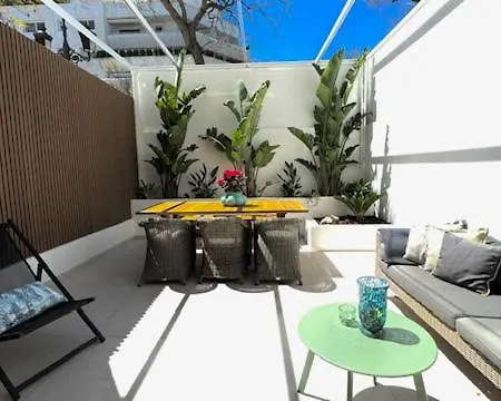 Marbella Center Beachfront With Private Patio Exterior photo