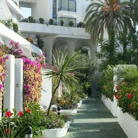 Marbella Center Beachfront With Private Patio Exterior photo